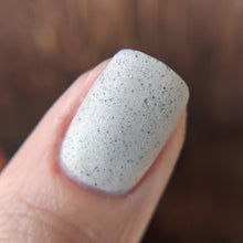 Load image into Gallery viewer, Range of Light